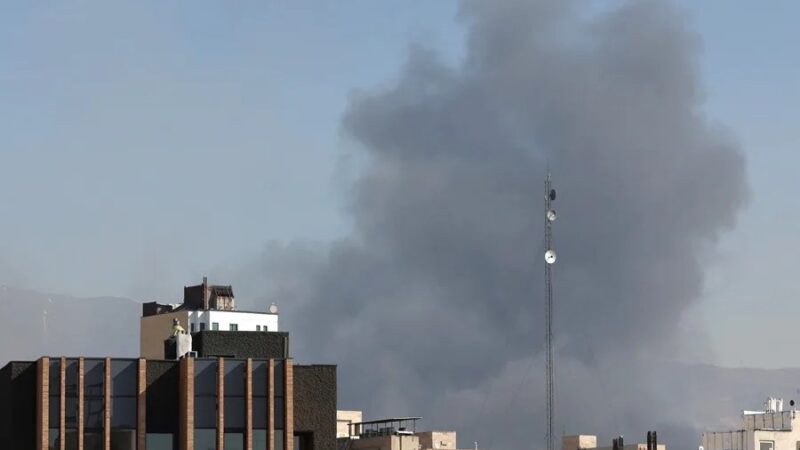 La preocupación por el uso de IA en ataques a Irán radica en la posible selección errónea de