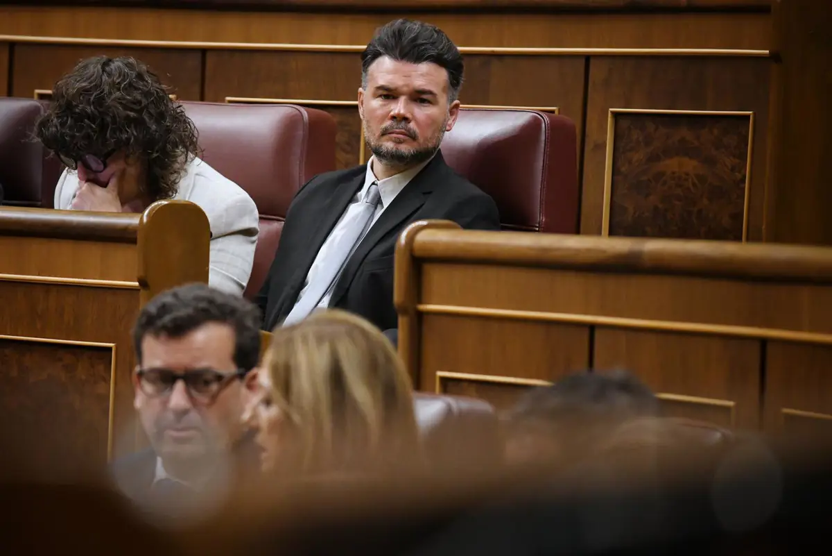 Rufián preguntará a Sánchez sobre sus planes tras las elecciones andaluzas en el Congreso.